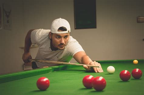 Snooker Glossary: Snooker terms explained.